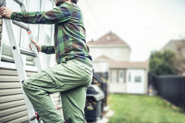 Best Garage Cleanout  in Centuria, WI